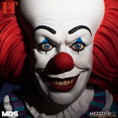 IT 1990 Pennywise Designer Series Deluxe Figure by MEZCO | Dangerzone ...